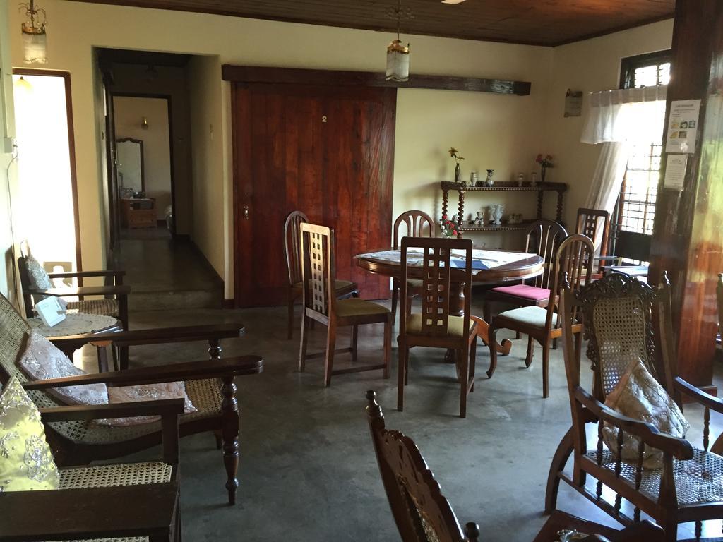 Lake Bungalow Hotel แคนดี้ ภายนอก รูปภาพ